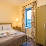 The Courtyard 3*