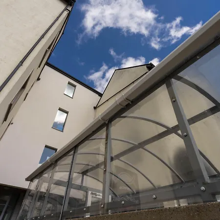 The Courtyard Carrick on Shannon