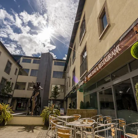 The Courtyard Carrick on Shannon