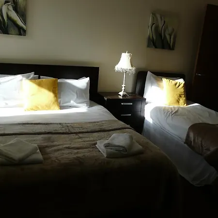 The Courtyard Apart-hotel Carrick on Shannon