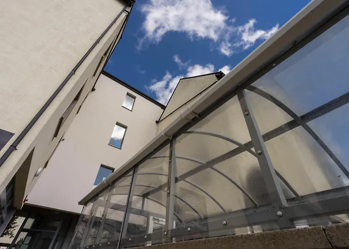 The Courtyard Carrick on Shannon