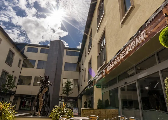 The Courtyard Carrick on Shannon