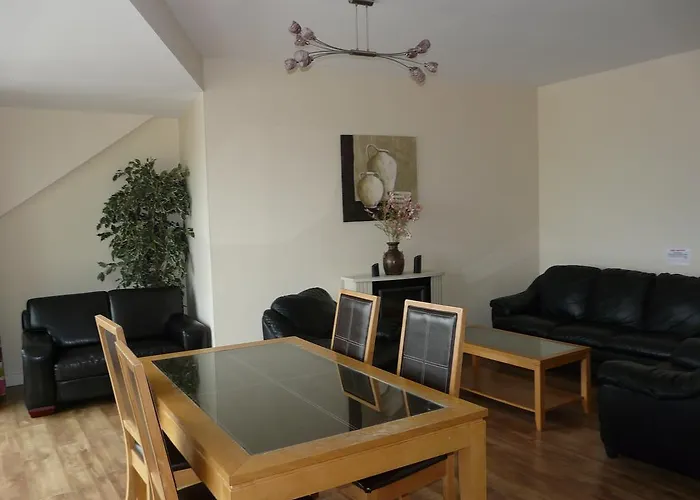 شقة فندقية The Courtyard Carrick on Shannon